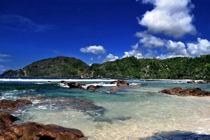 Tourist Destinations in Gunung Kidul Offering Breathtaking Natural Panoramas